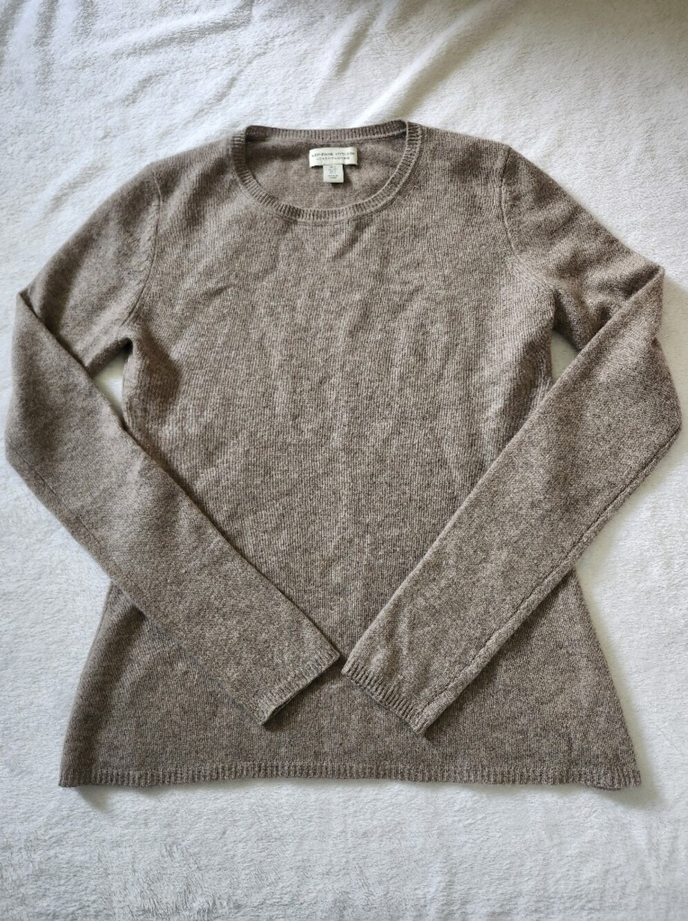 ADRIENNE VITTADINI Crewneck 100% Cashmere Sweater Tan/Taupe Small | Quiet Luxury